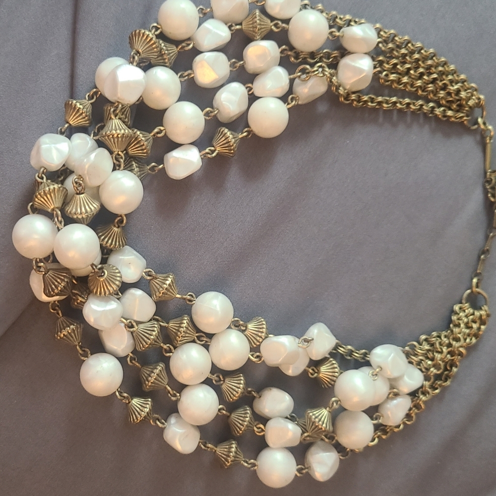 Antique Trifari necklace 15" 17"